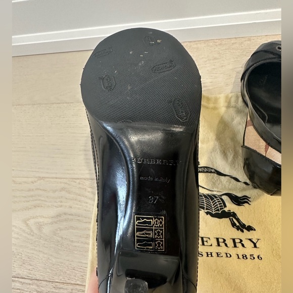Burberry black heels (authentic) size 37 - Picture 4 of 4
